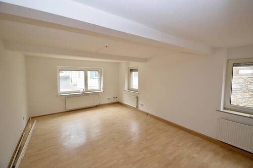 EG - Wohnzimmer - Mehrfamilienhaus, Wohnhaus mit 251,60 m² in Großostheim zum Kaufen