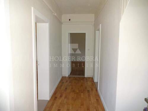 Flur - Etagenwohnung mit 120,00 m&sup2; in Arendsee zur Miete