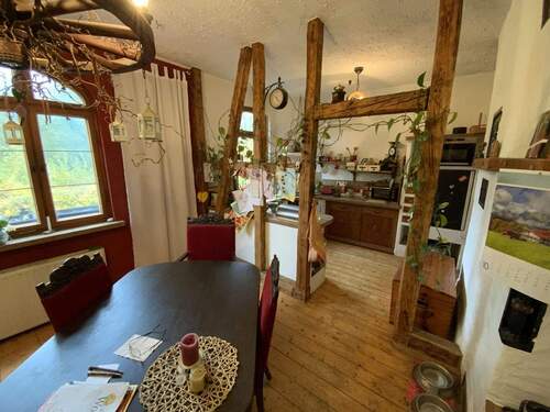 Essbereich mit Küche - 5 Zimmer Doppelhaushälfte in Suhl