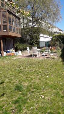 Grosser Garten mit 2 Terrassen - 
