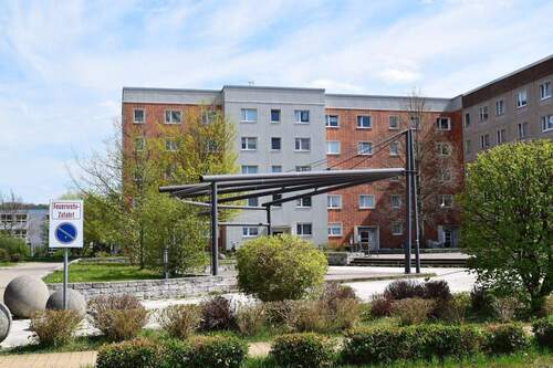 Außenansicht - 4 Zimmer Etagenwohnung zur Miete in Ohrdruf