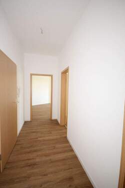 Flur - 2 Zimmer Etagenwohnung zur Miete in Döbeln
