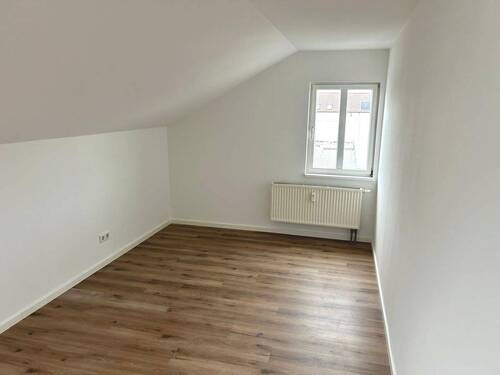 Zimmer - 2 Zimmer Etagenwohnung zur Miete in Sonneberg