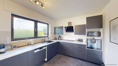 Gepflegte Küche mit Einbauküche - 4 Zimmer Bungalow in Hamm