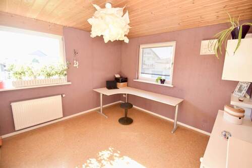 Büro / Kinderzimmer - 