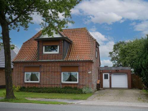 Außenansicht Bild 1 - Neuer Preis ! Dauerwohnsitz oder Ferienobjekt an der Nordseeküste. Gepflegtes EFH mit Einliegerwohnung.