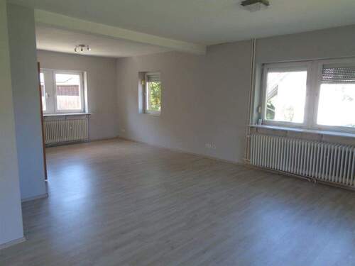 Das Wohnzimmer - 5 Zimmer Einfamilienhaus in Wertheim-Nassig