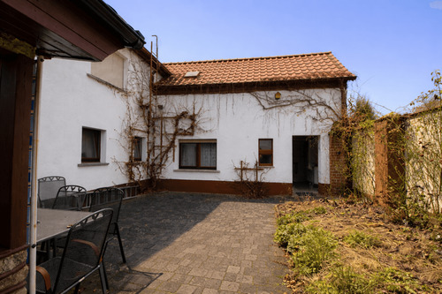 Hof mit Nebengelass - 5 Zimmer Doppelhaushälfte zum Kaufen in Jüterbog