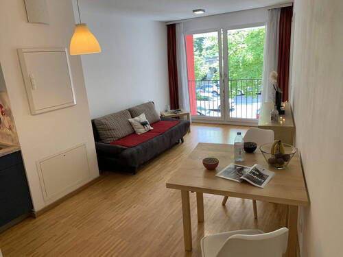 Wohn-Essbereich1 - 1 Zimmer Etagenwohnung in München