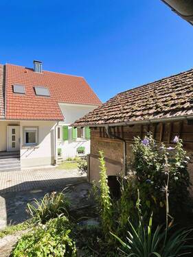 Aussen Garten Haus.jpg - 