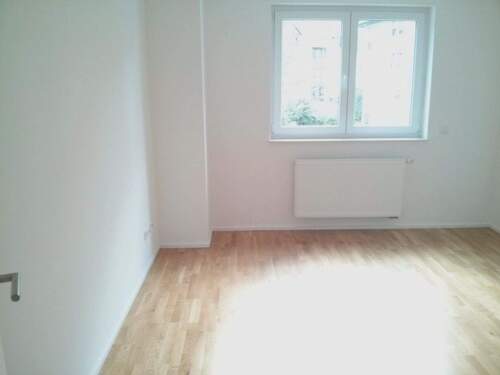 Schlafzimmer - 2 Zimmer Etagenwohnung in Kaiserslautern