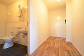 Eingang zur Wohnung und Gäste-WC - 3 Zimmer Etagenwohnung zum Kaufen in Welver