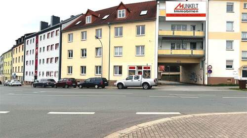 Wohnhaus - Helle 3-Zimmer-Wohnung im 2. Obergeschoss - ideal für Paare oder kleine Familien