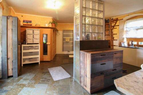 Badezimmer mit Sauna (2) - 