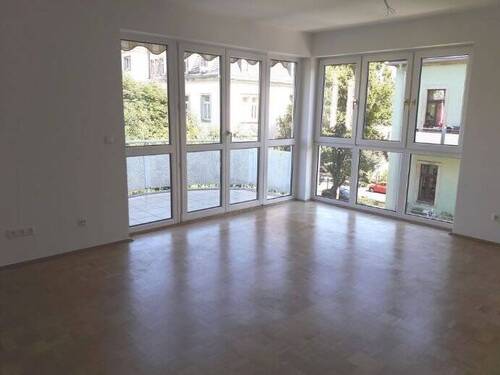 Wohnzimmer - Etagenwohnung mit 54,00 m&sup2; in Dresden zum Kaufen