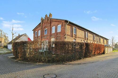 Eingang und Terasse Whg - 2 Zimmer Mehrfamilienhaus, Wohnhaus zum Kaufen in Kramerhof