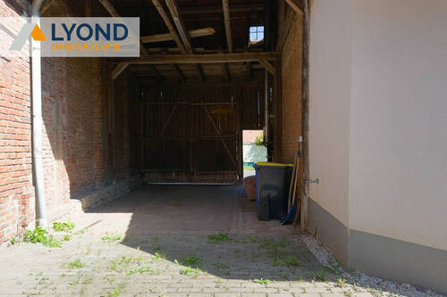 Zufahrt zum Grundstück - 