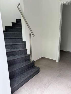 Eingang mit Garderobe - Einfamilienhaus in Hamburg zum Kaufen