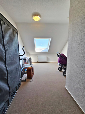 Schlafzimmer DG.png - 