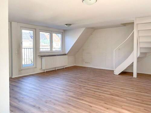 Wohnzimmer - Wohnung in Köln Braunsfeld - 1.500,00&nbsp;EUR Kaltmiete, ca.&nbsp; 95,00&nbsp;m&sup2;&nbsp;Wohnfl&auml;che