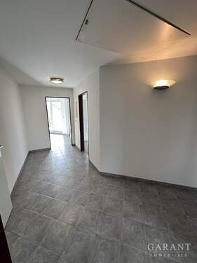 Diele - Etagenwohnung mit 95,00 m&sup2; in Heilbronn zur Miete