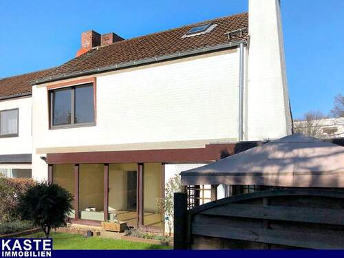 Titel - Reihenendhaus mit Kamin, Garten & Garage nahe Mittellandkanal in Hannover-Bothfeld