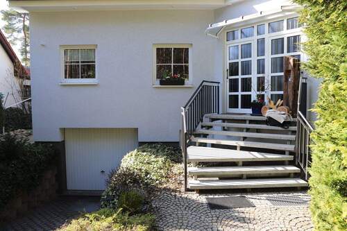 Zuwegung und Zugang - 7 Zimmer Einfamilienhaus zum Kaufen in Wandlitz