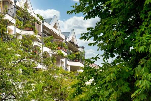 BalkonFassade_9554 - *Provisionsfrei* Eigentumswohnung unweit vom Bergmannkiez