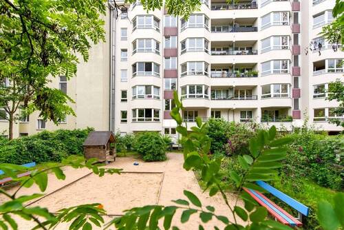 SpielplatzInnenfassade_9523 - 