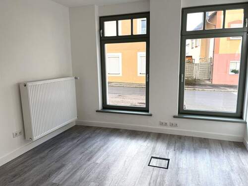 Separates Büro 1.jpg - 3 Zimmer Büro in Ellingen