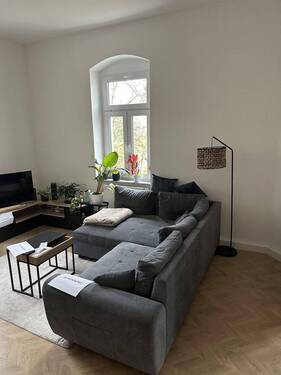 Wohnzimmer - 3 Zimmer Etagenwohnung zur Miete in Radebeul