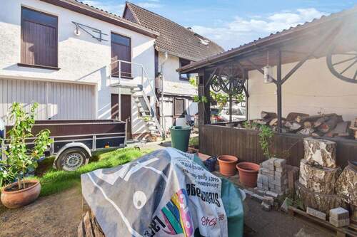 Hof, Freisitz und Garten - 