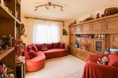 Wohnzimmer(1) - 5 Zimmer Etagenwohnung in Stuttgart