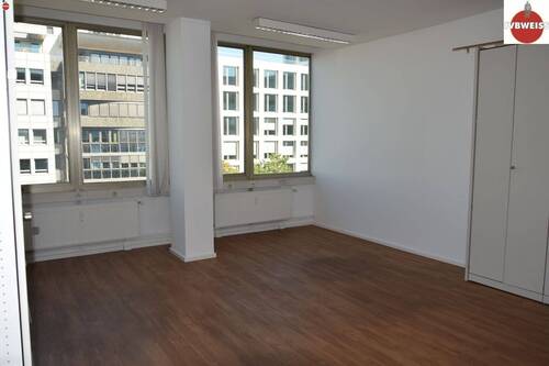 Zimmer 2, A1 - 