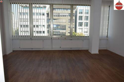 Zimmer 4, A1 - 