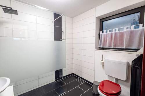 Bad EG Wohnung.jpg - 