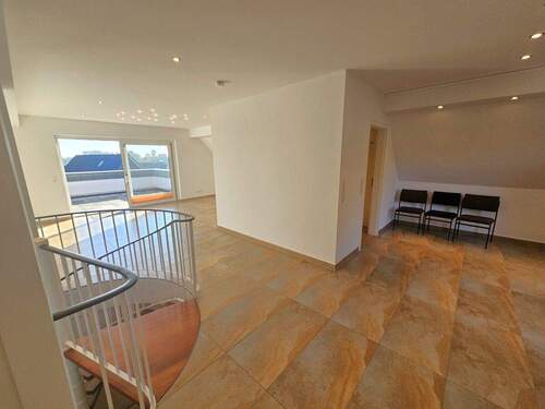 Diele & Wohnzimmer - 