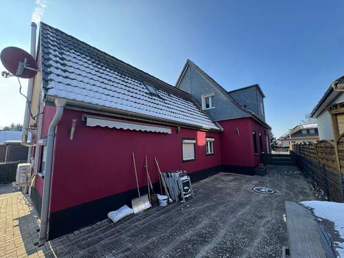 Hausansicht_Seite - 7 Zimmer Einfamilienhaus in Delmenhorst