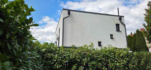 Ansicht hinten - 6 Zimmer Mehrfamilienhaus, Wohnhaus zum Kaufen in Berlin