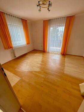 Schlafzimmer - 4 Zimmer Doppelhaushälfte in Würzburg