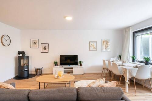 WOHN-/ESSBEREICH - Etagenwohnung mit 95,00 m&sup2; in Mülheim an der Ruhr zum Kaufen
