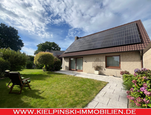 EFH m. PV-Anlage + Gar. - Gepflegtes 4-6-Zimmer-EFH mit PV, Vollkeller, Garage + Kachelofen in ruhiger Lage von Barsbüttel