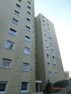 Ansicht - Wannemacher Immobilien **** Gepflegte Eigentumswohnung mit Balkon in Saarbrücken am Eschberg ****
