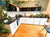 Einbauküche - Diese Traumwohnung wartet auf Sie - samt Einbauküche und Balkon