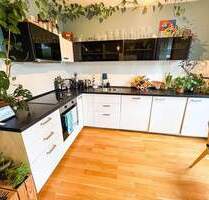 Diese Traumwohnung wartet auf Sie - samt Einbauküche und Balkon - Berlin Charlottenburg