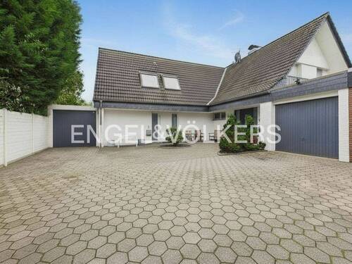 Einfamilienhaus mit Einliegerwohnung - Modern, vielseitig und großzügig in ländlicher Lage