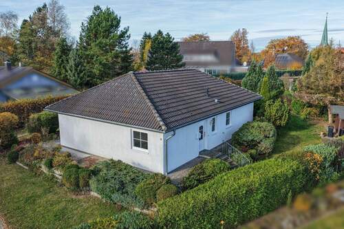 idyllisch gelegen - unweit der Ellendorfer Wacholderheide - 4 Zimmer Bungalow zum Kaufen in Wriedel