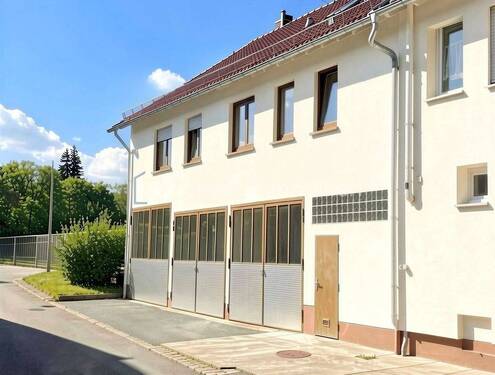 Rückseite - 4 Zimmer Mehrfamilienhaus, Wohnhaus in Neckartenzlingen