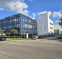 Produktion- oder Lagerhalle mit 8 Meter Deckenhöhe im Industriegebiet Garching-Hochbrück - Garching bei München