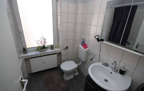WC - 